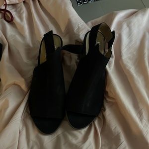 Black heeled shoes